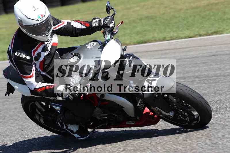 Archiv-2025/43 08.08.2025 Discover the Bike ADR/Bike 1 gruen/540